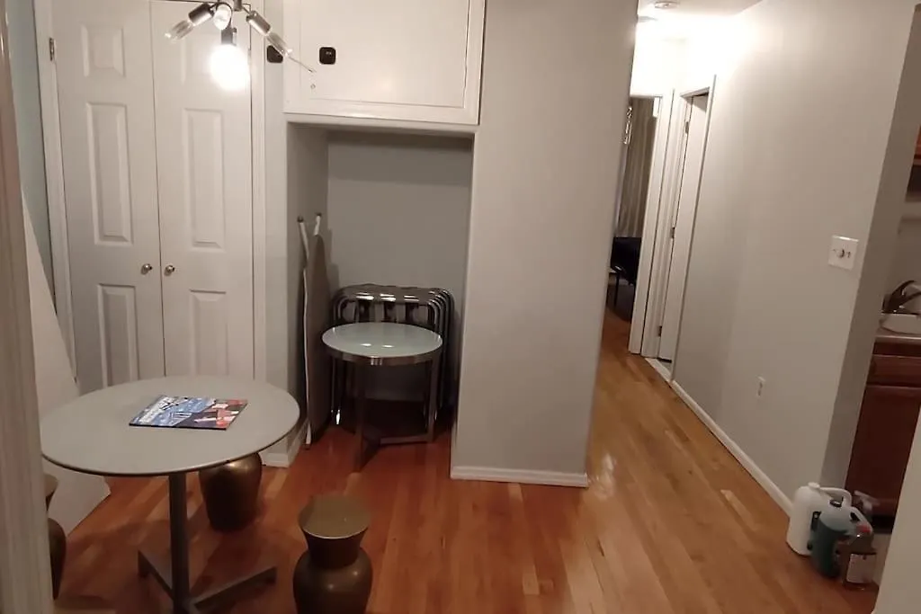 Fawlty Towers In Williamsburg Appartement New York