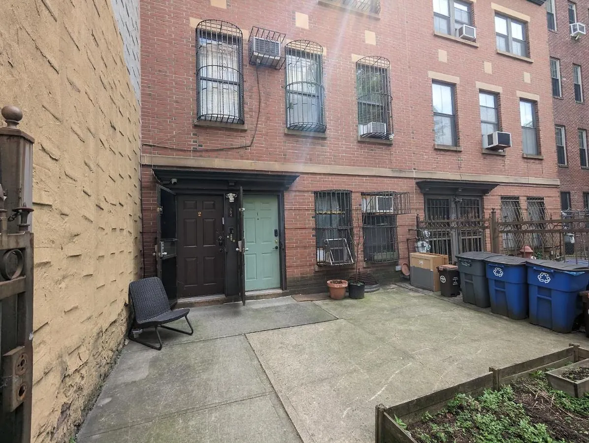 Fawlty Towers In Williamsburg Appartement New York